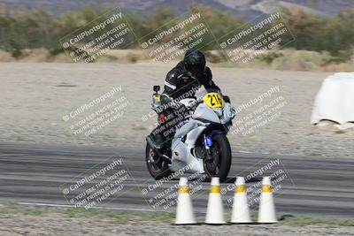 media/Oct-05-2025-CVMA (Sun) [[beeef4f201]]/Race 15-Amateur Formula Middleweight/